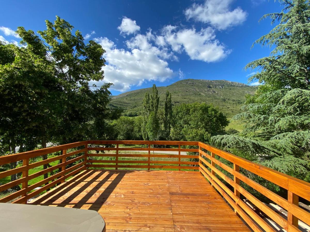 Gite En Haute Provence Montfroc Exterior foto